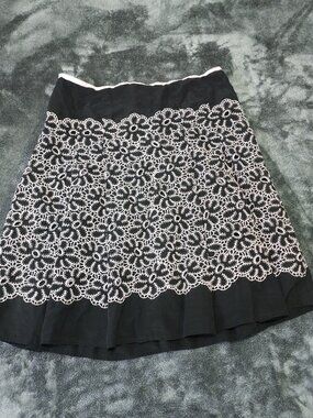 ISHYU Black/Pink Silk Blend Floral Embroidery Knee Length Lined Skirt Sz 6